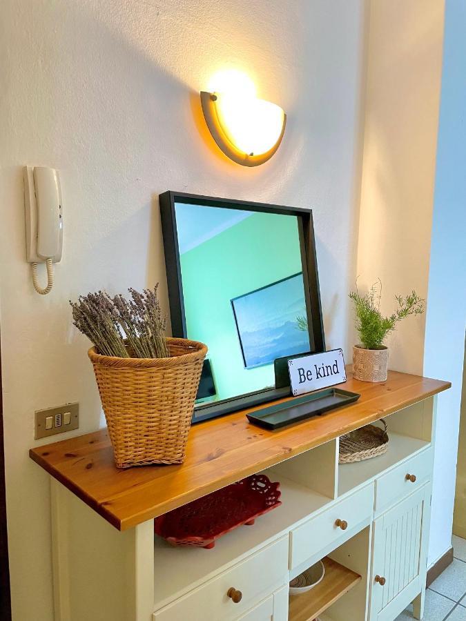 Homiesam - Yellow Dream & City Life Apartment Милано Екстериор снимка
